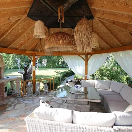 Chalet Stone House In Mesudiye Apartment